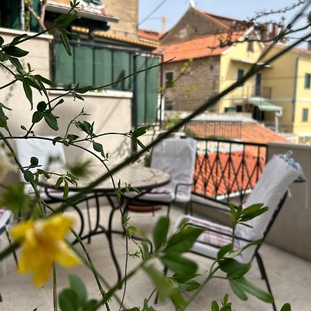 Guesthouse Fjaka スプリト エクステリア 写真