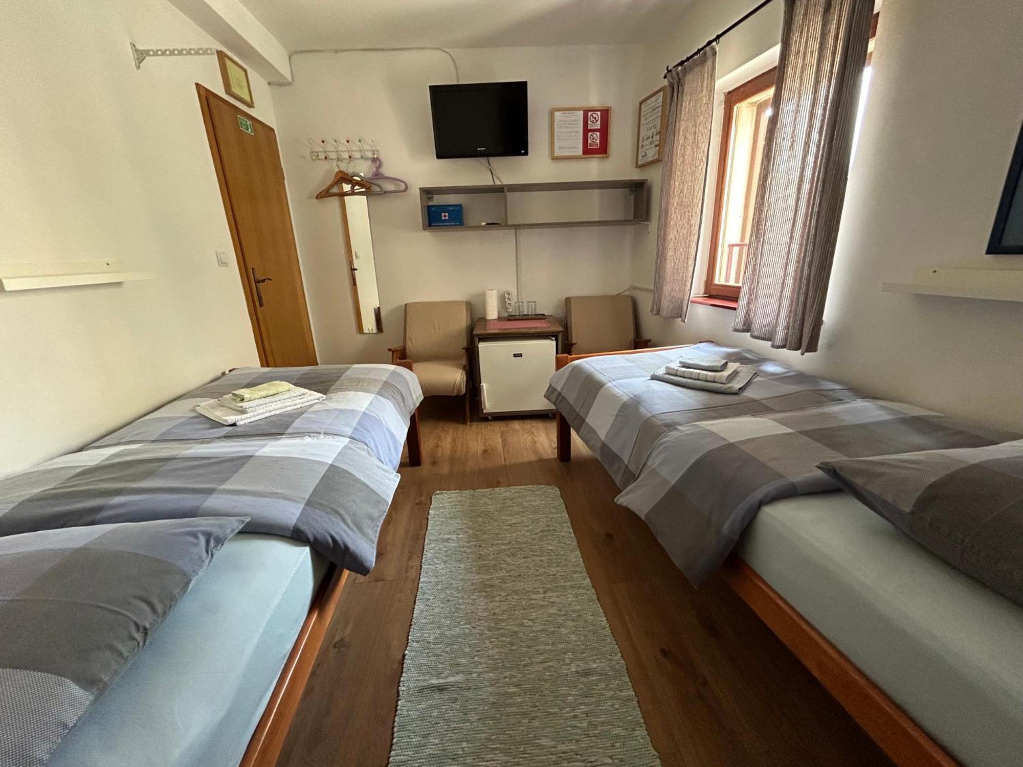 Guesthouse Fjaka スプリト エクステリア 写真
