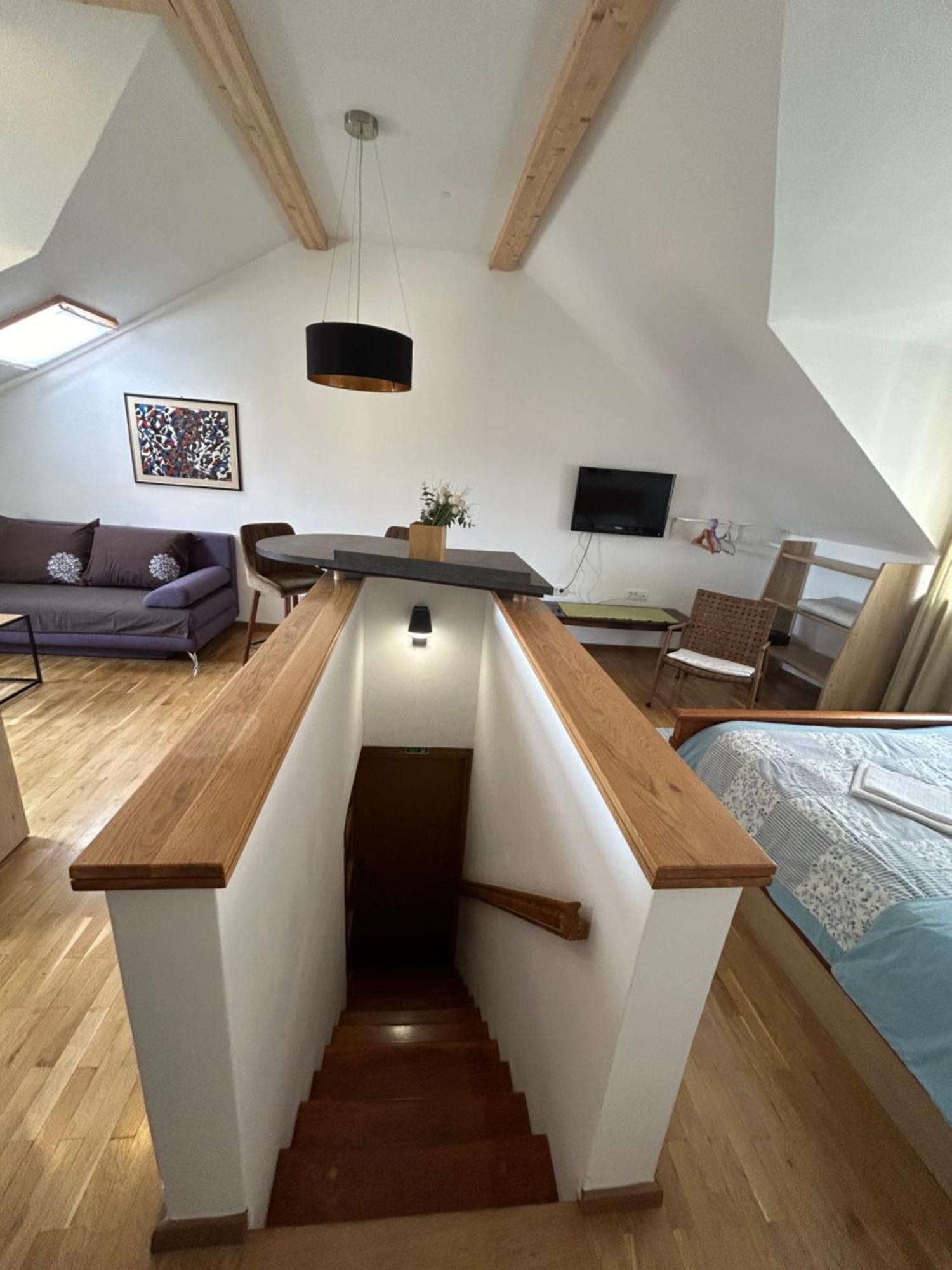 Guesthouse Fjaka スプリト エクステリア 写真